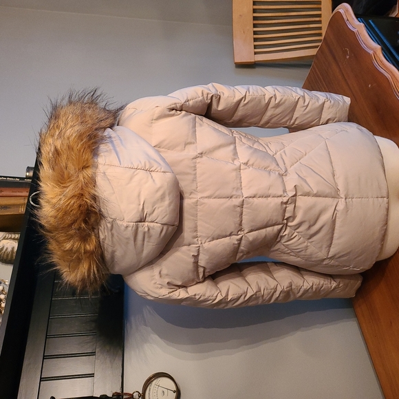 Calvin Klein Puffer jacket - Picture 2 of 8